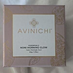 Cream and Gold Moisturizer for Radiant Skin